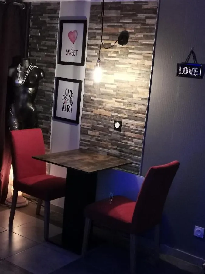 Apartment Appartement Pour Vous Retrouver Avec Votre Moitie Cabannes France